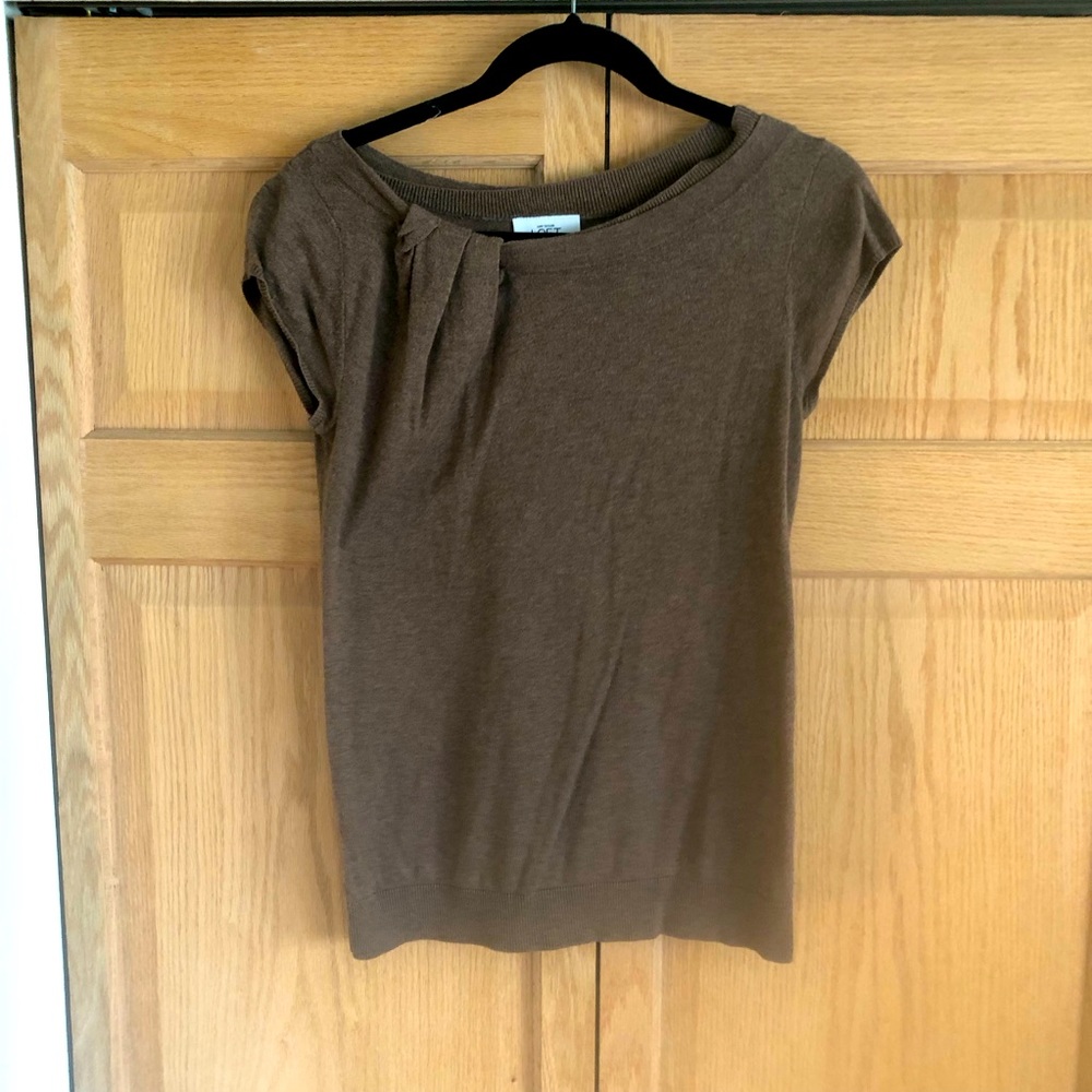 LOFT xs cap sleeve tan sweater